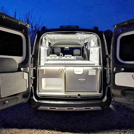 Hotel Smart Camper Hafnarfjörður Zewnętrze zdjęcie
